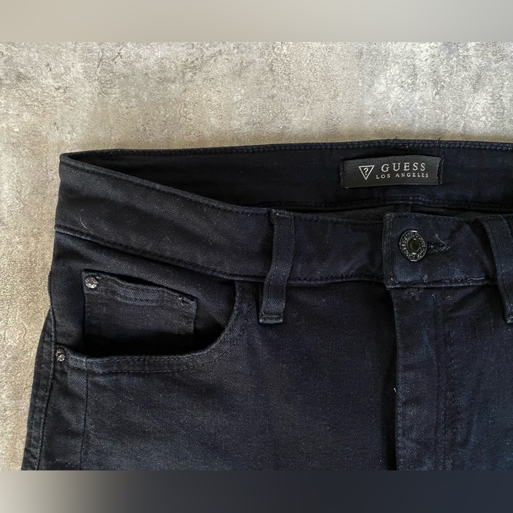 GUESS jeans 👖 - Picture 3 of 5